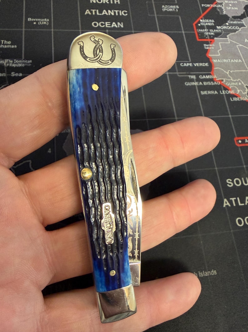 custom engraved case pocket knife , bull skull and barbed wire image 4