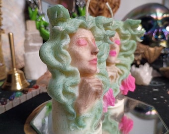 Medusa Divina — Luxury Ritual Candle of Liberation, Protection & Sacred Feminine Power