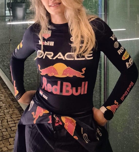 F1 RedBull Undershirt Logos Placement & Sizing PDF