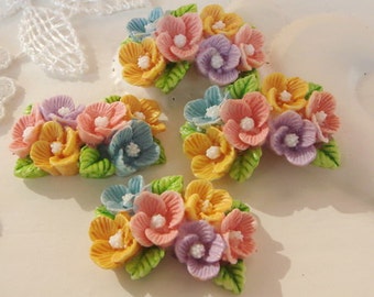 4 pcs Beautiful  Flowers Cabochon Colourful - Hand Painted - Yellow and Pink (CHBF-01)