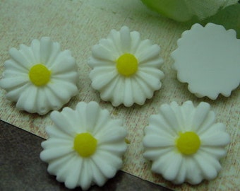 10Pcs(10mm) Beautiful Sunflower Cabochon - White./Yellow ( SU1302)