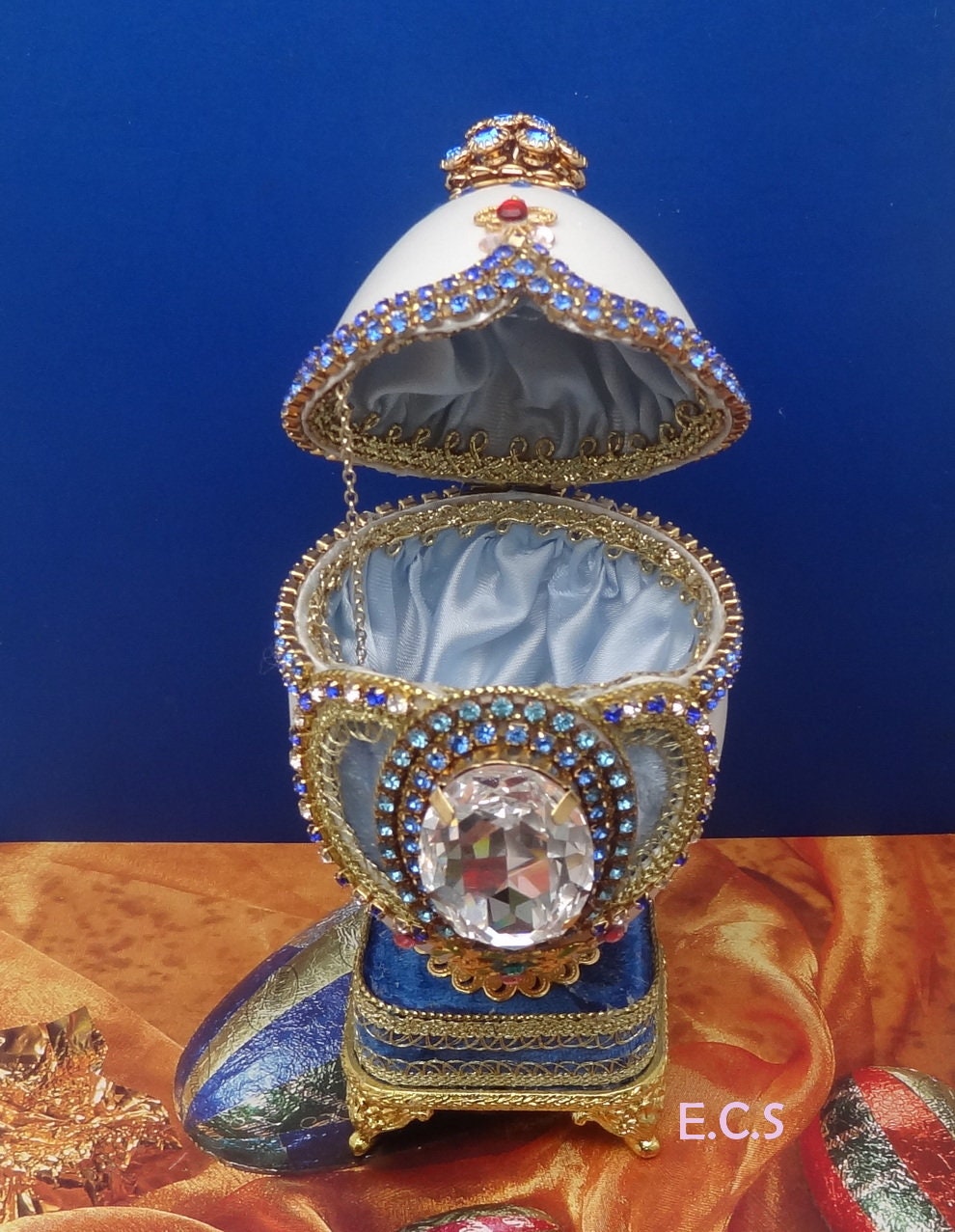 スワロフスキー　エッグアートジュエリーボックス Swarovski Crystal Egg Jewelry Box: Musical Goose Egg Keepsake - Etsy