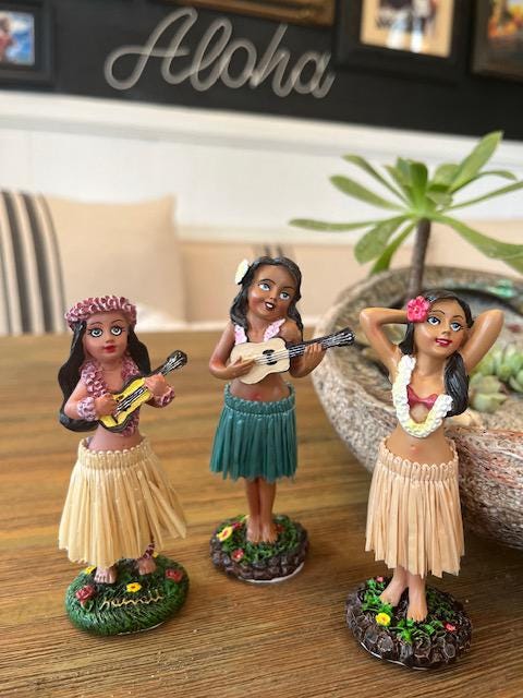 Vintage Hawaiian Girl Figurine - Etsy