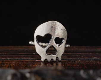 Heart Skull Ring-Sterling Silver Skull Ring-Gothic Jewellery-Skull with Hearts Ring-Dark Romantic Rings-Elegant Skull Ring