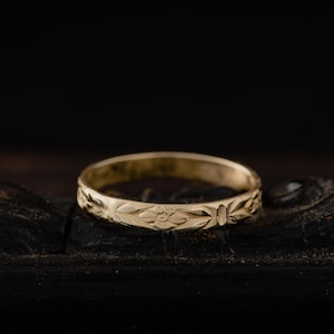 14K Gold Flower Patterned Ring-Flowers Gold Ring-Wedding Band Rings-14K Gold Stack Ring-Vintage Inspired Ring-Stackable Gold Rings