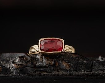 14k Solid Gold Red Tourmaline Ring-Rich Red Tourmaline Gold Ring-Vintage Inspired Gold Ring-Solid Gold Stack Ring-Turmaline Jewelry