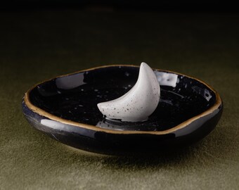 Crescent Moon Ring Dish-Handcrafted Moon Jewelry Dish-Moon Jewelry Dishes-Lunar Ring Dish-Witchy jewelry Dishes-Handmade Celestial Ring Dish