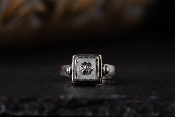 Vintage style deals mothers rings