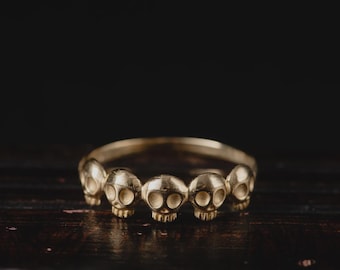 14K Solid Gold Skull Ring-Wide Skull Band Ring-Rustic Gold Skull Ring-Gothic Jewellery-Unisex Gold Skull Ring-Skull Hearts Ring-Love Rings