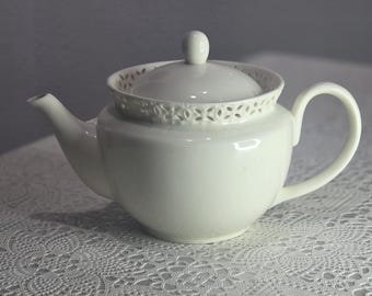 I. Godinger & Co. Czajnik z białej porcelany z koronkową obwódką EUC VHTF barek kawowy