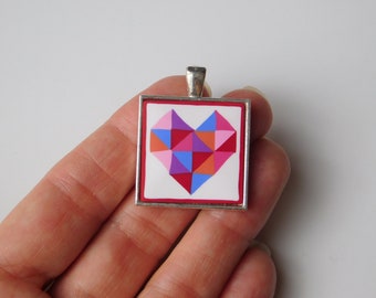 Quilt block pendant, pink purple red heart