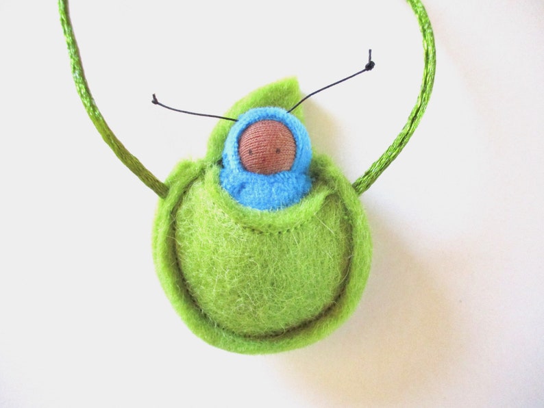 Caterpillar Children's Necklace, waldorf toy , leaf necklace , small world play image 2