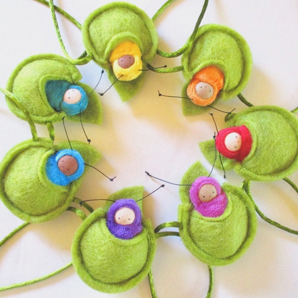 Caterpillar Children's Necklace, waldorf toy , leaf necklace , small world play