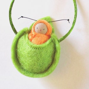 Caterpillar Children's Necklace, waldorf toy , leaf necklace , small world play image 3