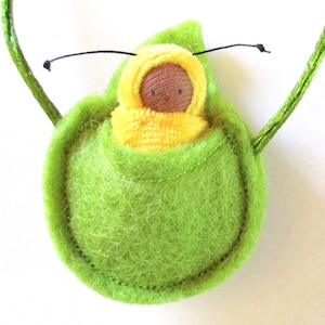 Caterpillar Children's Necklace, waldorf toy , leaf necklace , small world play image 4