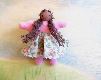 Pink Dollhouse Doll AB, brown skin, waldorf toy, natural fiber, little one, pocket doll, girl doll, soft doll, cloth doll