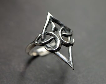 Celtic knot silver ring Scáthach