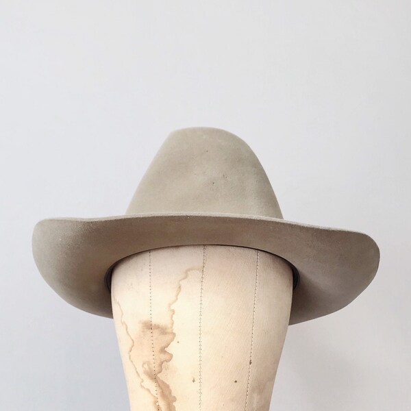 Vintage Resistol XXX Beaver Felt Western Rancher Cattleman Hat Desert Tan Taupe Lariat Hatband Size 7 "Self Conforming"