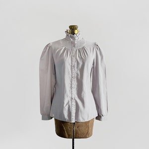 Vintage 70&#39;s 80&#39;s High Collar Blouse / Top / Shirt Women&#39;s Small Ruffles Gathers Ship n Shore Gray Grey Cottagecore