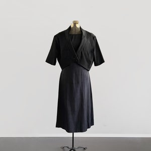 Mid Century Vintage Tailored Unbranded Little Black Silk Wiggle Dress Lois Leavitt Cropped Satin Jacket Women&#39;s Medium 1950&#39;s