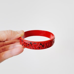 Pulsera Vintage Red and Black Cinnabar Bangle imagen 1