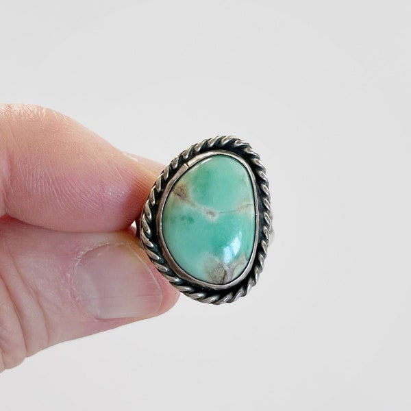 Vintage Navajo / Southwest / Native American Style Sterling Silver Pale Royston Turquoise Ring Size 7 ish Simple Design