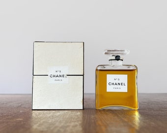 Vintage Chanel No. 5 30 ml 1 oz French Extrait Parfum Perfume Faceted Stopper Splash Crystal Bouchon Flacon Bottle Box 201 Dot 1920's - 50's