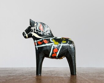 Vintage Black Swedish Dala Horse 4" Tall Dalahast Sweden Akta GA Olsson Iconic Folk Art Figurine