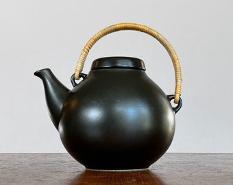 Vintage Mid Century Scandinavian Modern Arabia Finland GA3 Ceramic / Pottery Teapot in Black Procope / Ahola Design