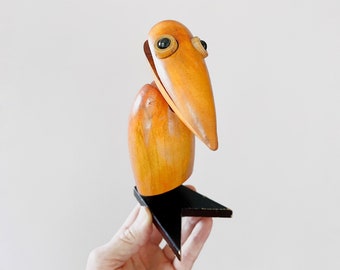 Mid Century Vintage JV Orel / Zoo Line / Counterpoint Style Adjustable Wooden Bird Paper Holder Organizer Figurine Orange Tone