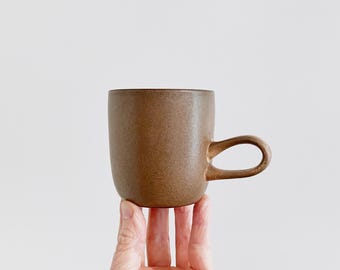 Single Vintage Heath Ceramics Coupe Line Low Handled Studio Mug Cup Sandalwood Brown and Cream Tan Glaze Wiped Rim 5 Available