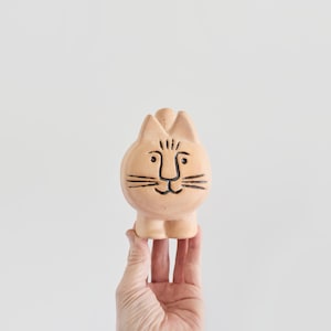 Lisa Larson - Etsy