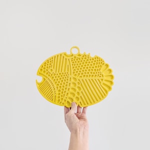 Vintage Dansk Gourmet Designs Mod Yellow Plastic Fish Trivet Denmark Gunnar Cyren 70's 80's Kitchen