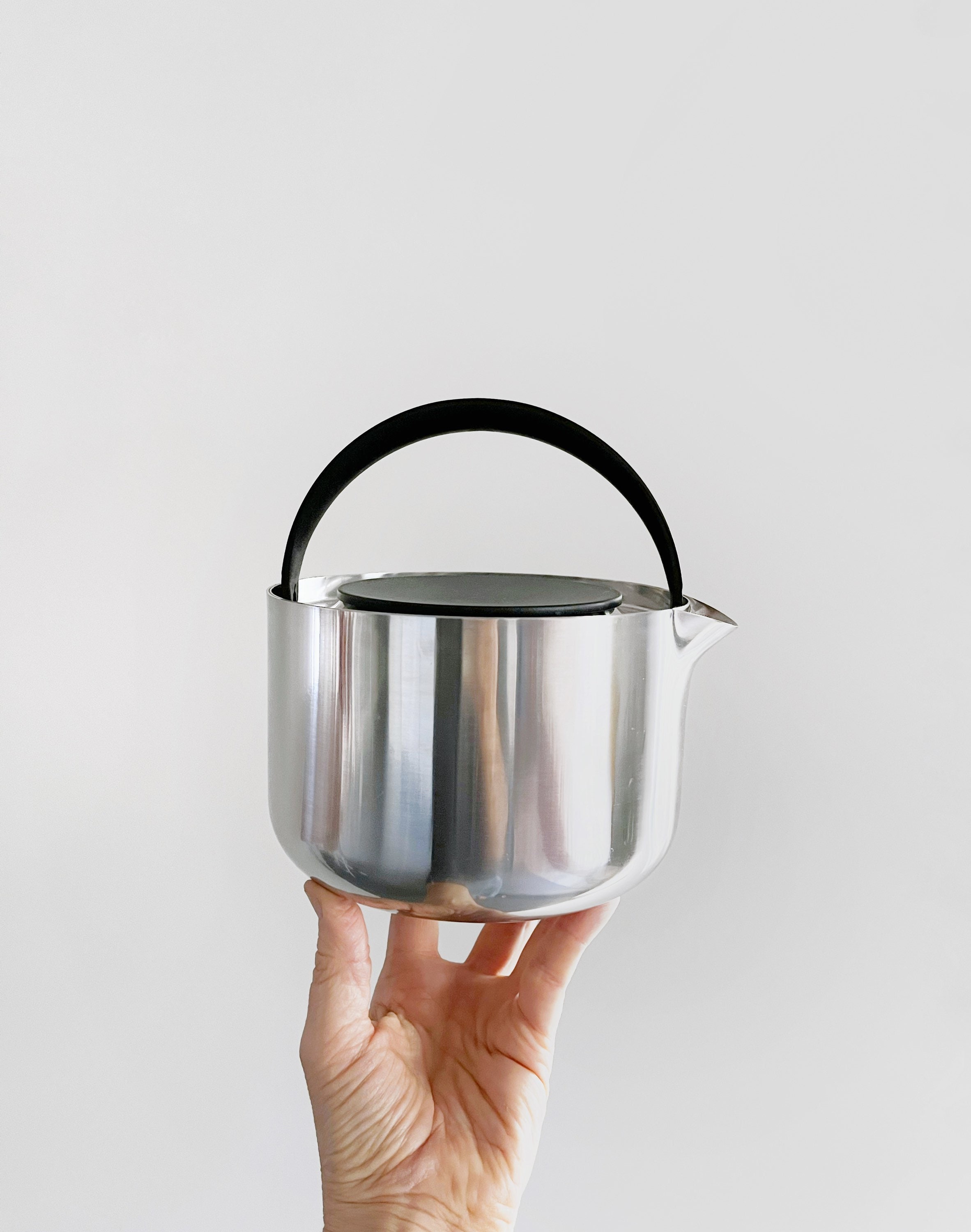 新品未使用　Stelton Erik Magnussen フィルター付きポット Stelton | ステルトン からのStelton EM ウォータージャグ