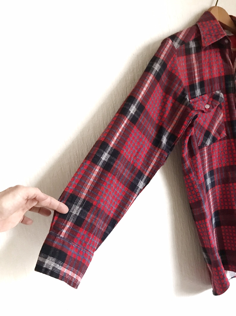 Vintage Men/'s Small Lumber Jack Cotton Flannel Shirt Red Navy Blue Long Sleeves Button Down Grunge 14-14.5