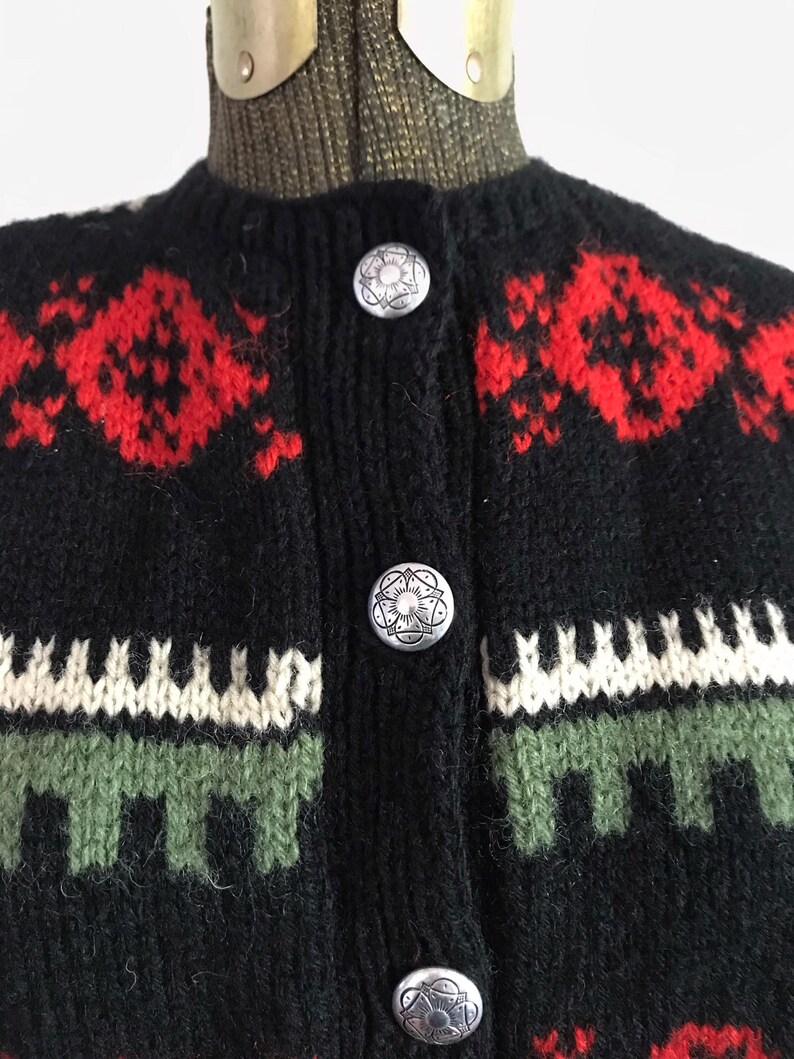 Traditional Vintage Scandinavian Style Fair Isle Ski Cardigan Sweater Women's Medium Black Red Cream Green Chunky Button Down Hand Knit image 4