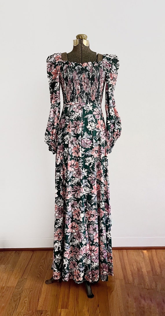 Long Vintage 60's / 70's Long Green / Pink Floral… - image 1