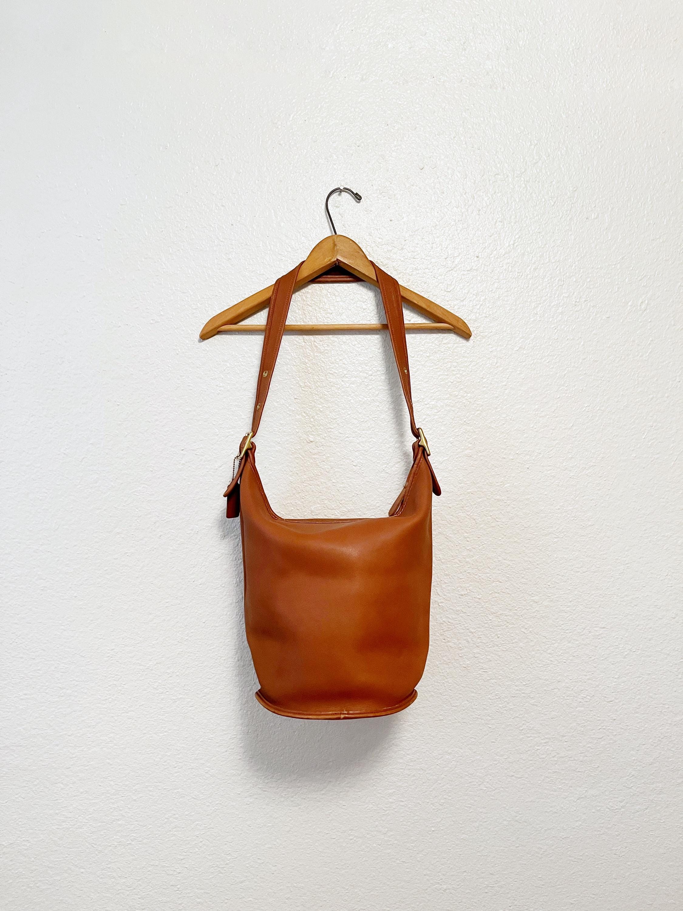 ショルダーバッグ Vintage Coach Duffel Sac Bag Leaf Vintage Coach Duffle Sac 9085 Bottle Green Leather Bucket Bag Made