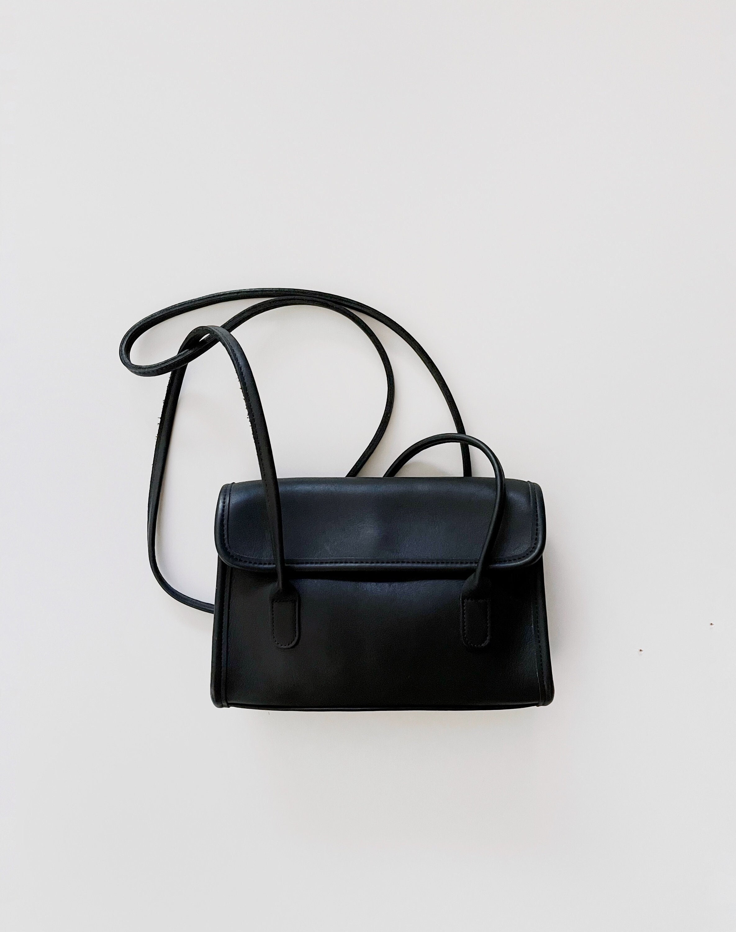 Vintage Coach Black Leather Laurie 9032 Shoulder Bag