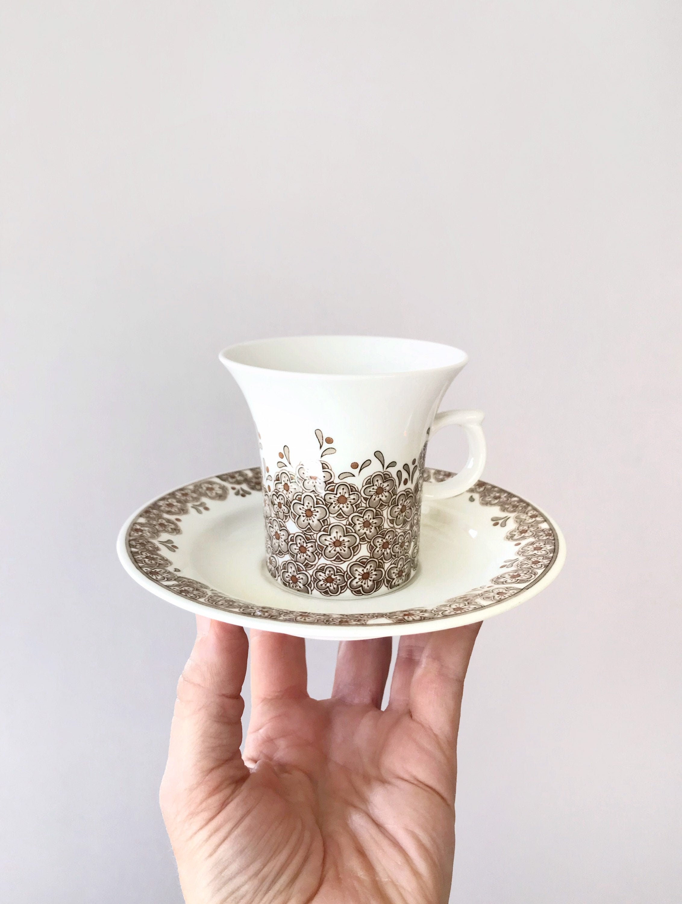 Vintage Mid Century Arabia 