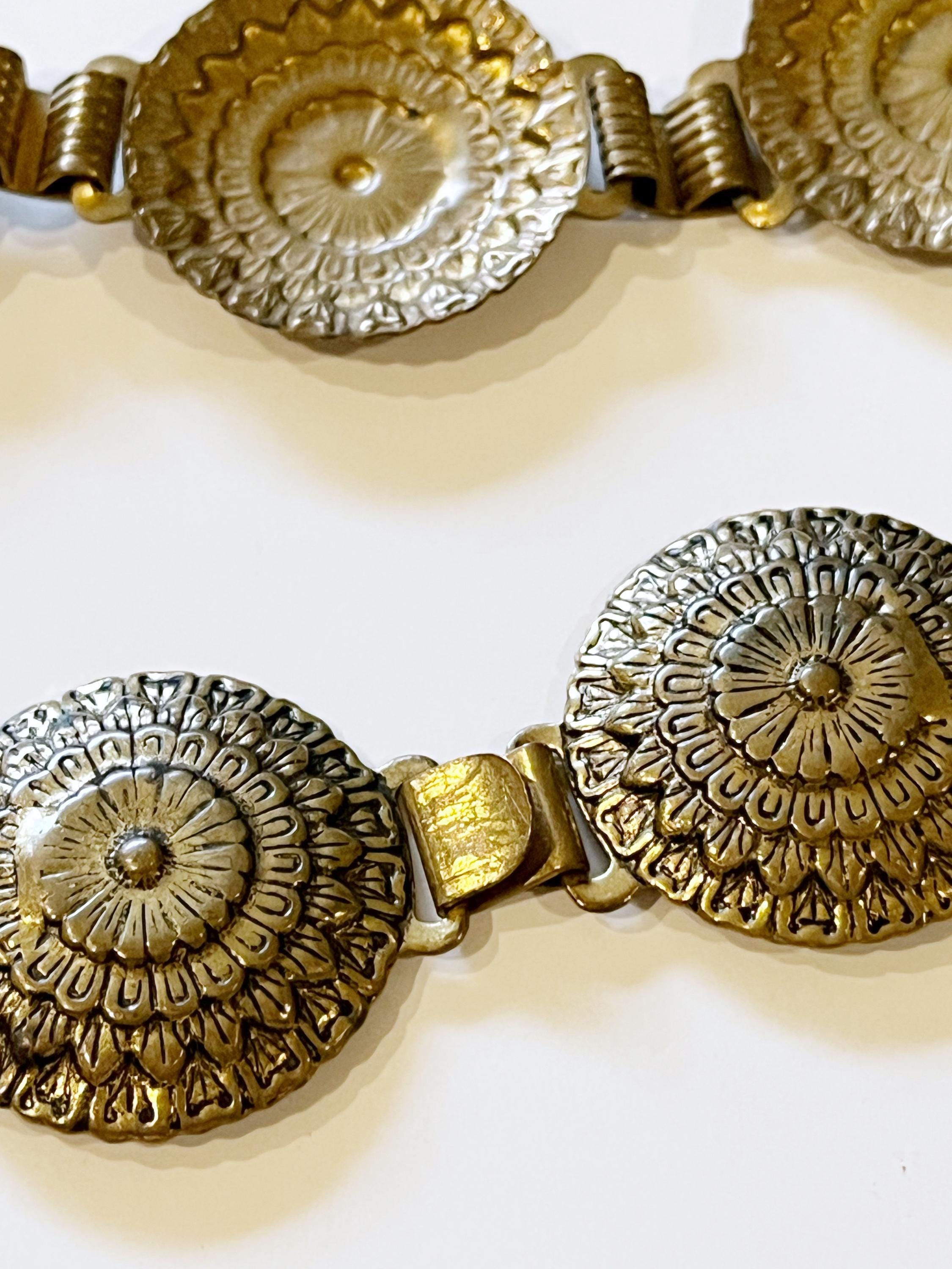 Vintage Decorative Brass Tone Stylized Floral Linked Chain 