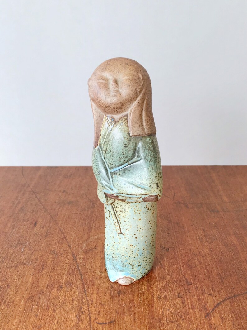 Vintage Japanese Stoneware / Pottery / Ceramic Figurine / Sculpture Asian Woman in a Kimono UCTCI Style image 3