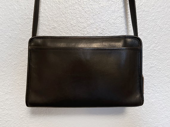 Vintage 80's Coach 9820 Black Leather Swagger Cro… - image 3