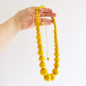 Vintage Large Yellow Chunky Chic Wooden Bead Necklace image 4