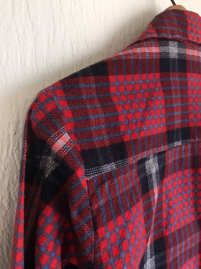 Vintage Men/'s Small Lumber Jack Cotton Flannel Shirt Red Navy Blue Long Sleeves Button Down Grunge 14-14.5