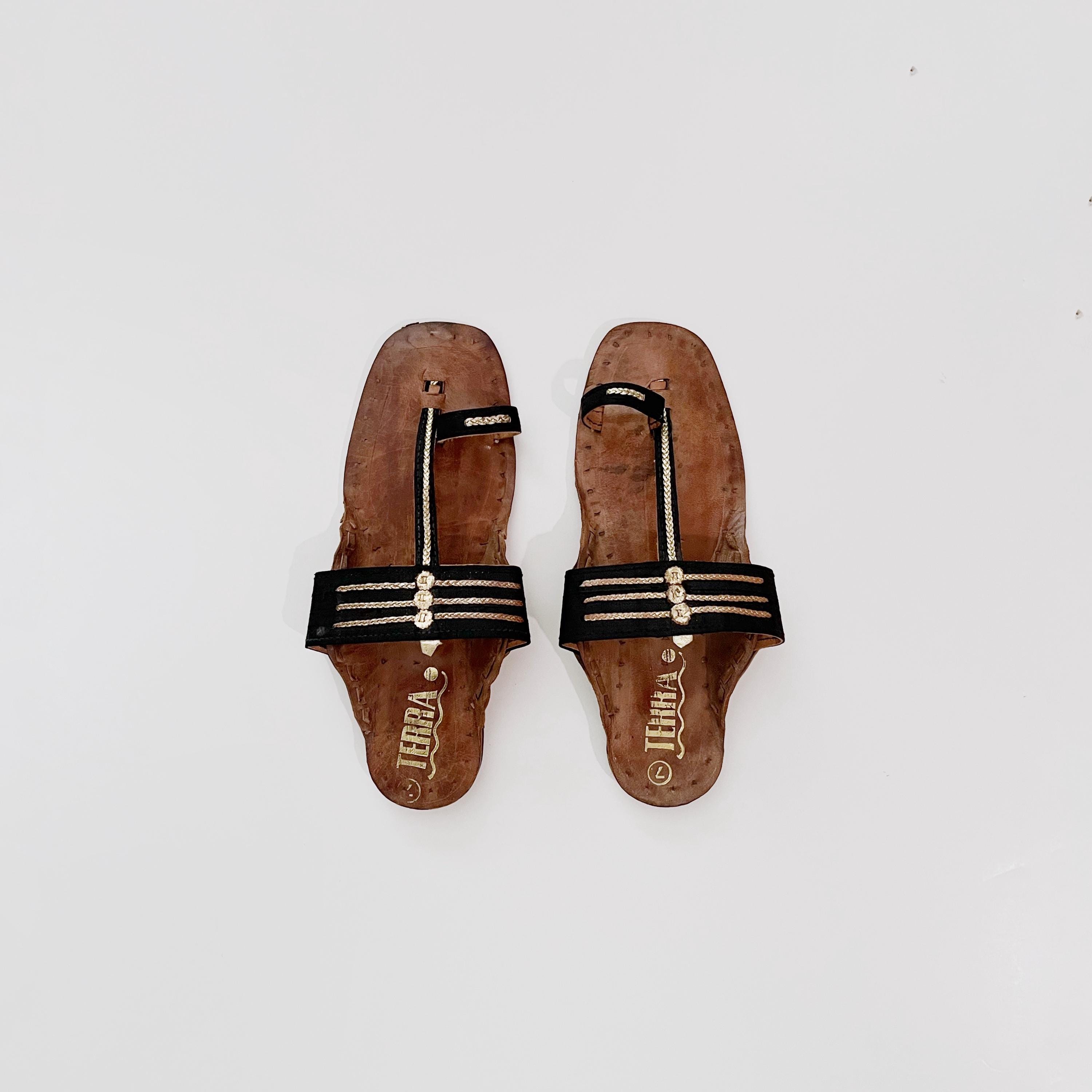 Kolhapuri chappal - Etsy 日本
