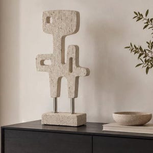 Escultura em calcário | Decoração escultural em pedra natural | Decoração minimalista para casa | Design de interiores moderno | Escultura abstrata em pedra | Mármore