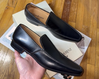 YSL Loafers Kalvskinn Storlek 41 Herr Vintage Oanvända Stövlar Läder Gammaldags Pengar Stil