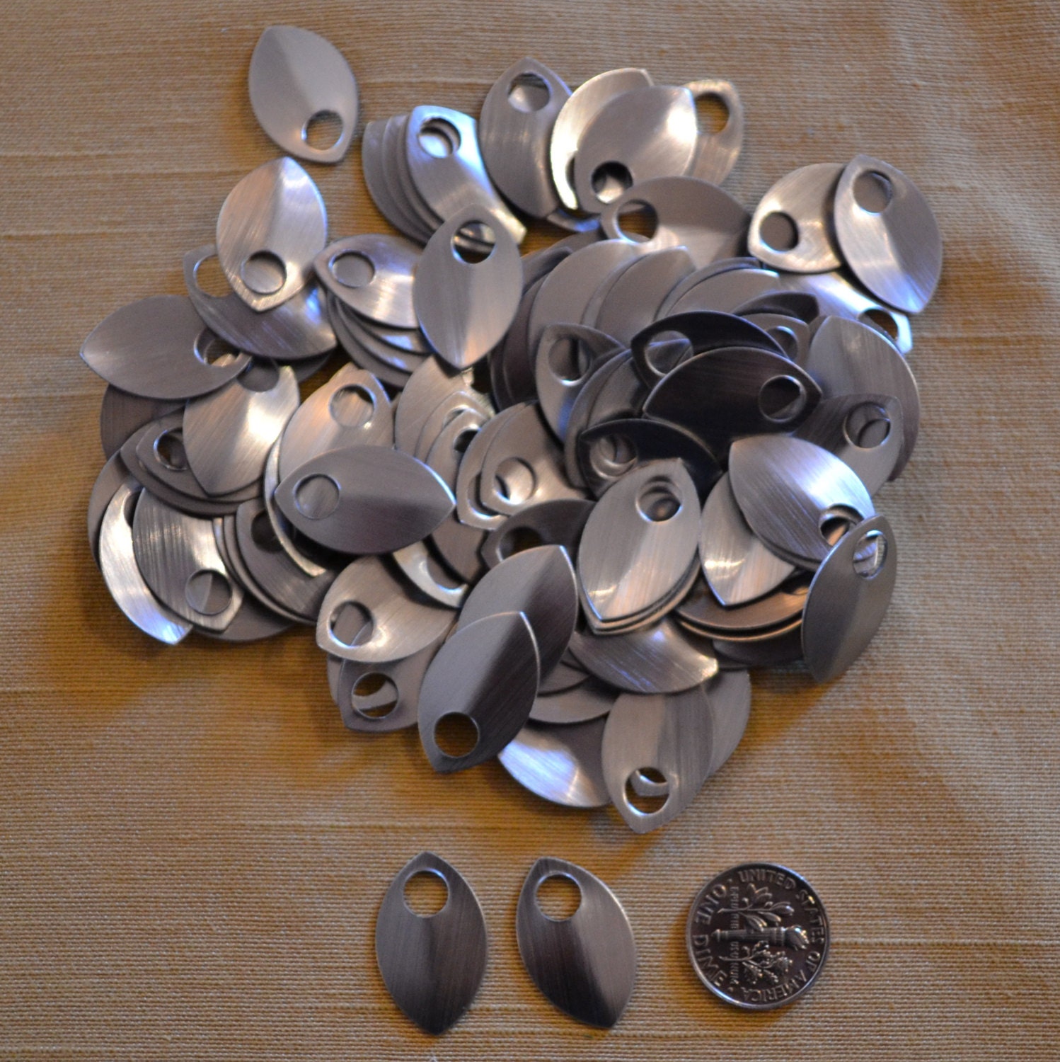 Dragon Scales - Aluminum - Small - Silver - Sets of 100