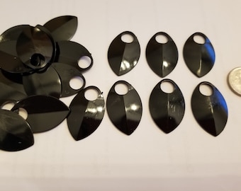 CLOSEOUT Dragon Scales  - Large  - Black Plastic - Sets of 100